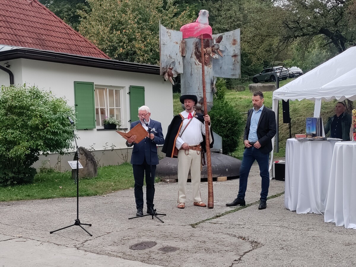 Vernisáž Návrat na dedovizeň 12