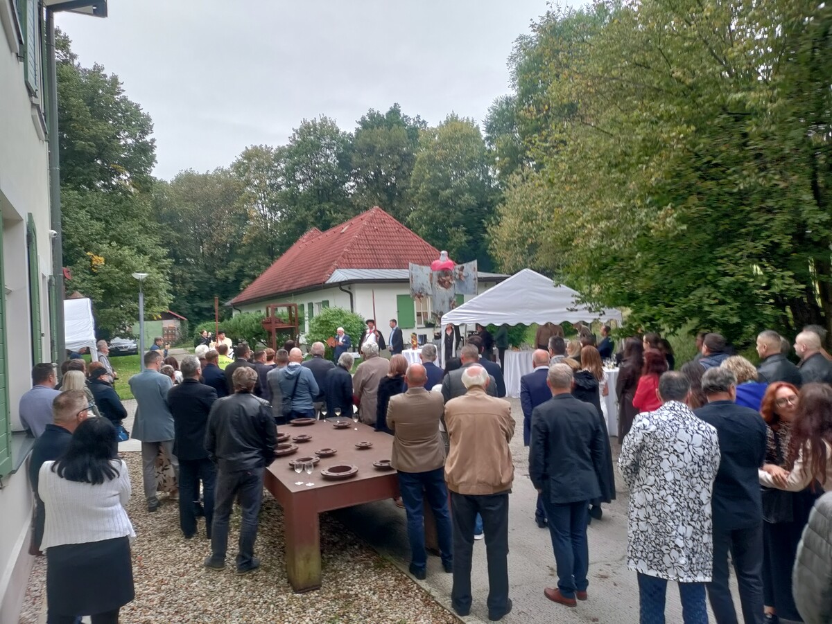 Vernisáž Návrat na dedovizeň 13